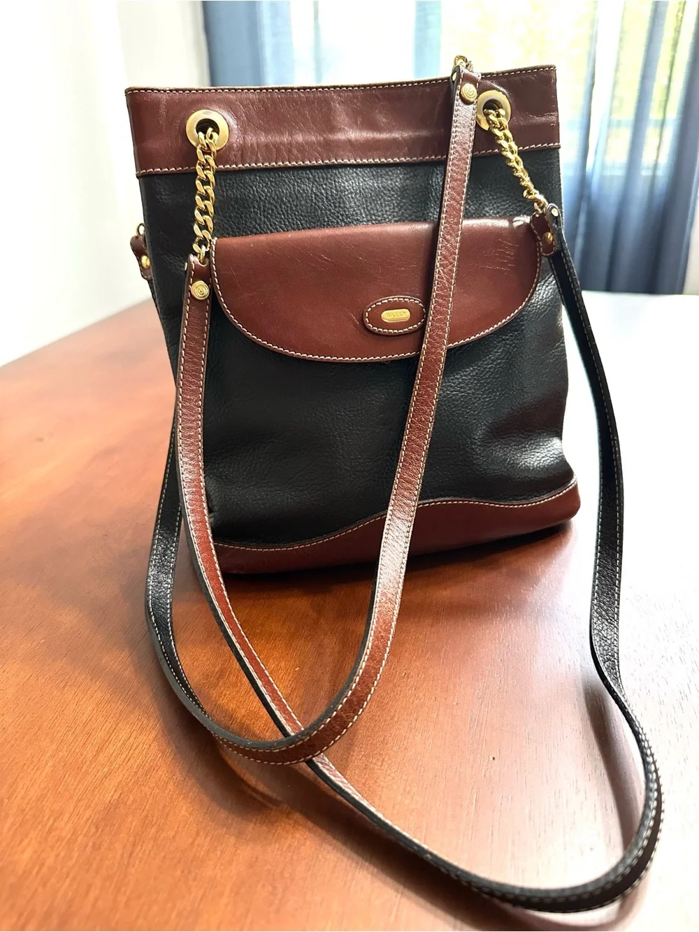 Bally Vintage Black/Brown Leather Shoulder Bag